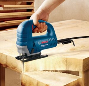 Bosch GST 8000 E 710 W Dekupaj Testere